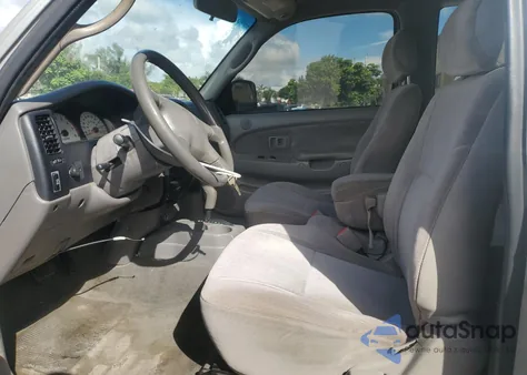 2002 Toyota Tacoma Xtracab Prerunner from USA, damaged, VIN 5TESN92N92Z005532